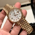 Super Clone Rolex Day-Date White Mother-of-Pearl Diamond Dial 128235-0029 36 mm — bracelet detail
