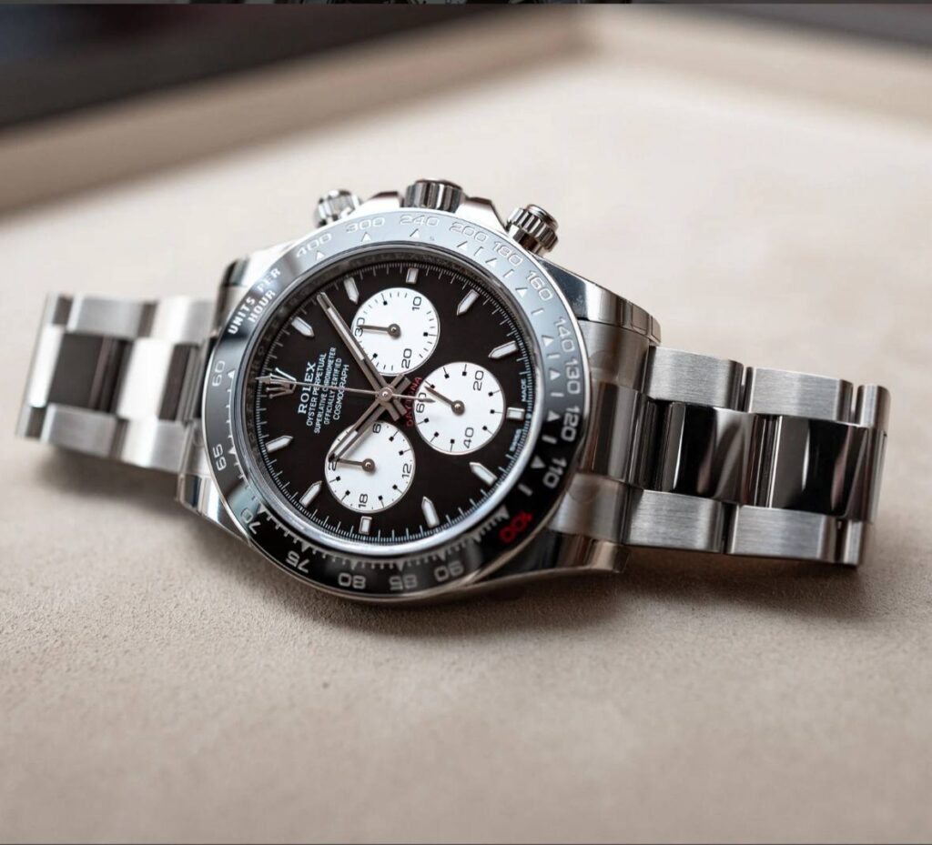 Super Clone Rolex Daytona 126529LN “Le Mans” 100 years anniversary — bracelet detail