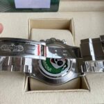 Super Clone Rolex Daytona Ice blue Dial 116506 “Platona” — clasp and links