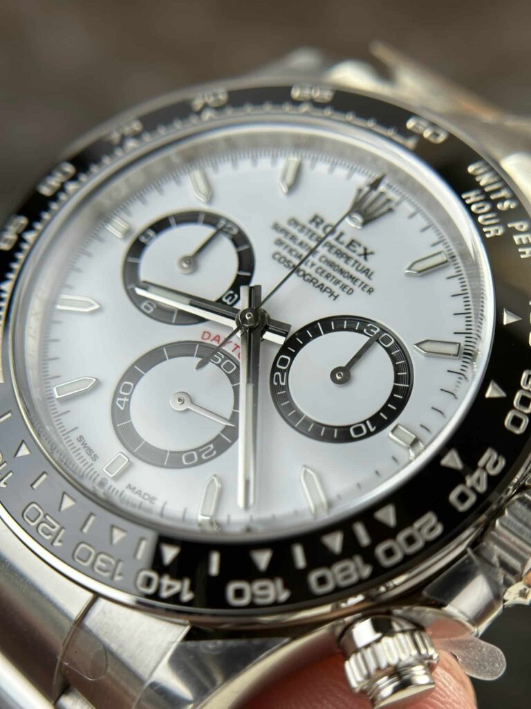 Super Clone Rolex Daytona “Panda” White Dial 126500LN — clasp and links