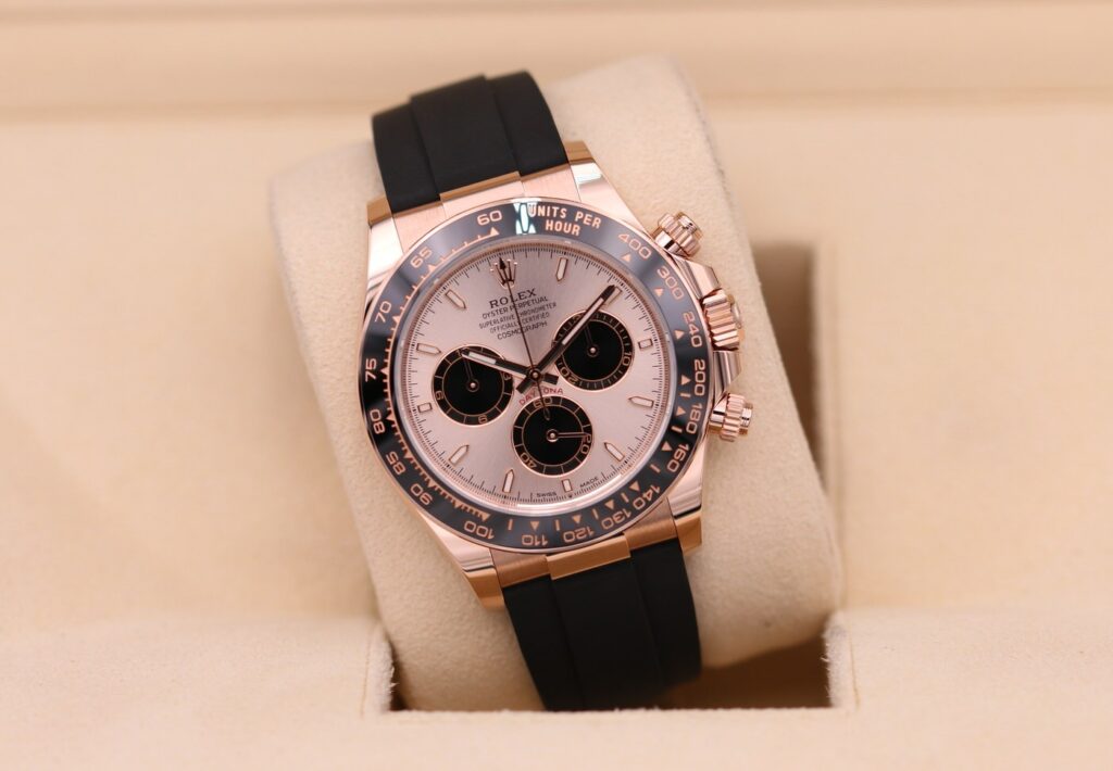 Super Clone Rolex Daytona Sundust Dial in Everose Gold 126515LN — case and bezel