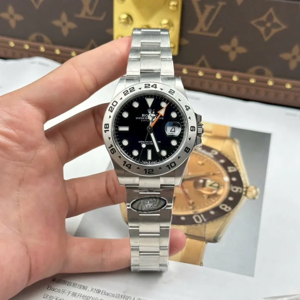 Super Clone Rolex Explorer Black Dial REP016820 — dial close-up