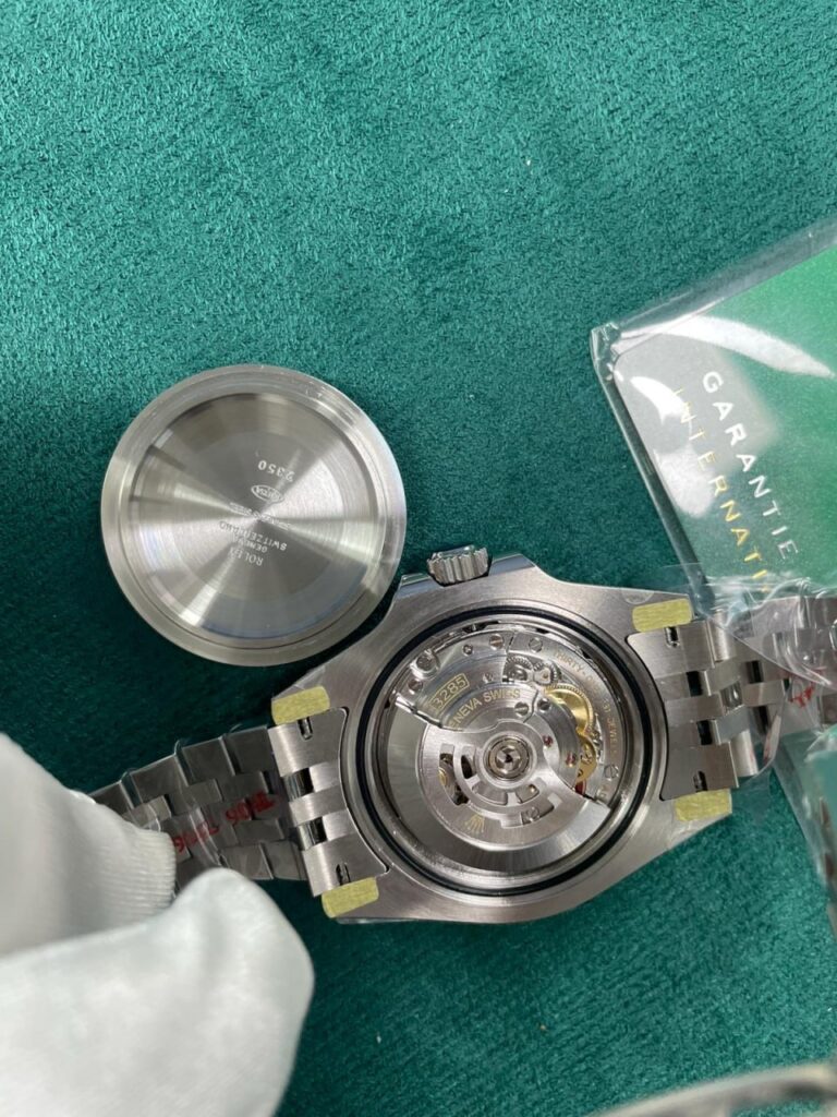 Super Clone Rolex GMT-Master II 126710BLRO “Pepsi” Jubilee — on leather display