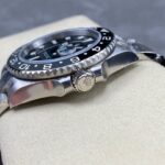 Super Clone Rolex GMT-Master II 126710GRNR “Bruce Wayne” Oyster 2024 — side profile