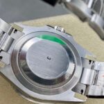 Super Clone Rolex GMT-Master II 126710GRNR “Bruce Wayne” Oyster 2024 — clasp and links