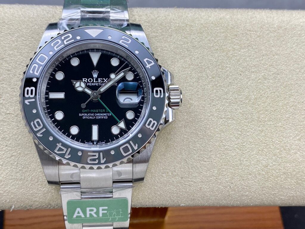 Super Clone Rolex GMT-Master II 126710GRNR “Bruce Wayne” Oyster 2024 — movement / caseback view