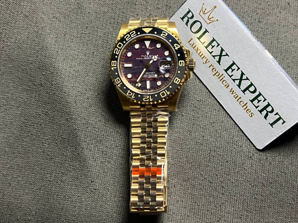 Super Clone Rolex GMT-Master II 126718GRNR Tiger Iron Dial — dial close-up