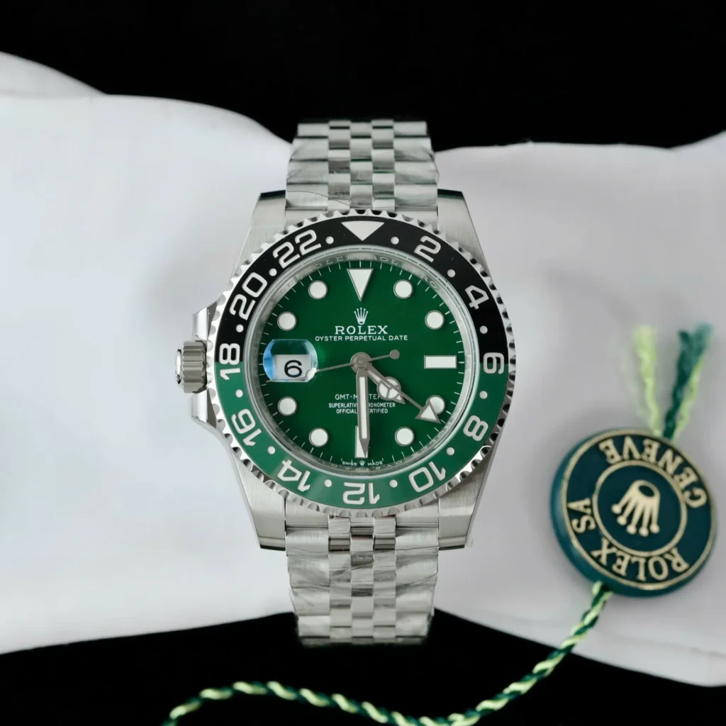 Super Clone Rolex GMT-Master II 126729VTNR Jubilee “Absinthe” — dial close-up
