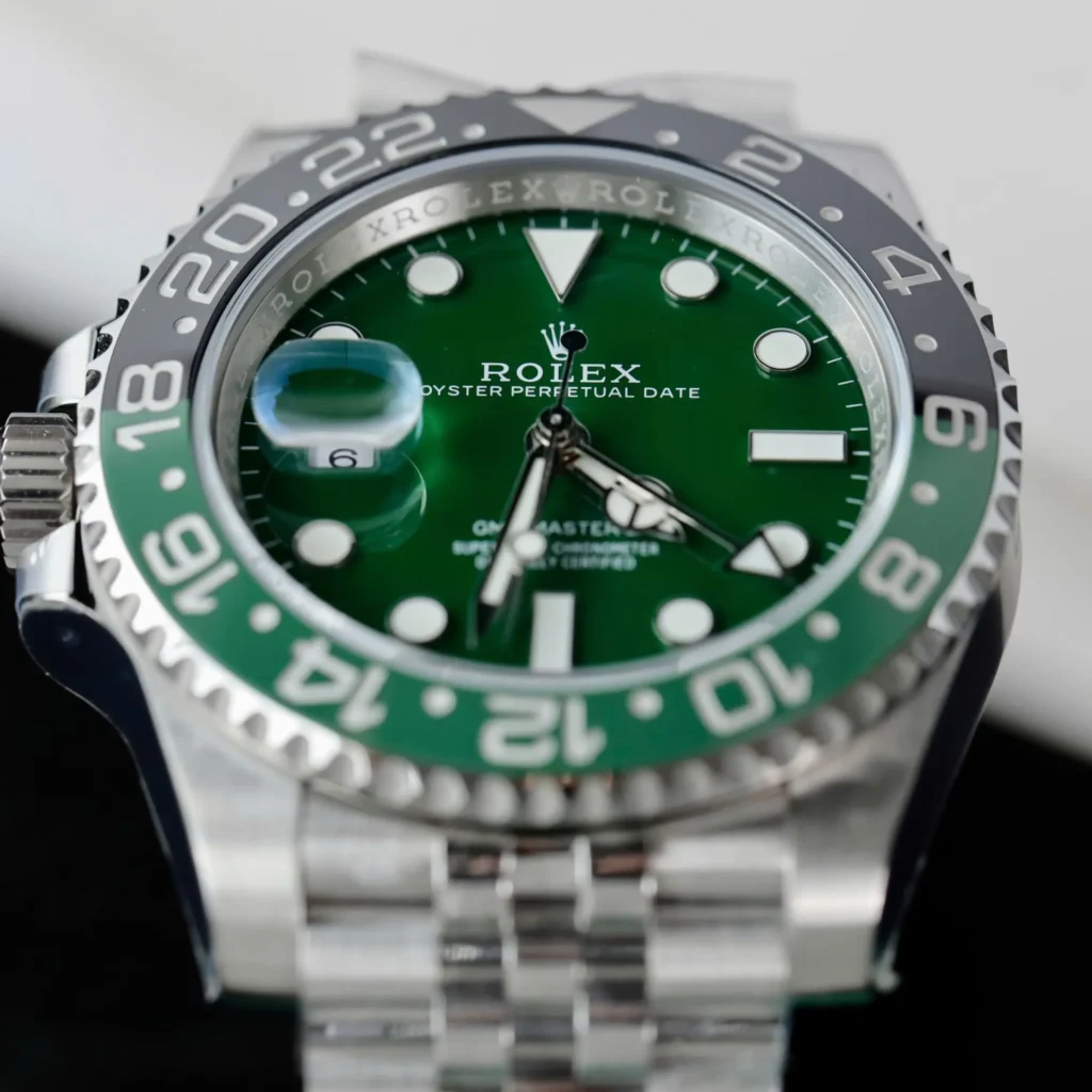 Super Clone Rolex GMT-Master II 126729VTNR Jubilee “Absinthe” — side profile