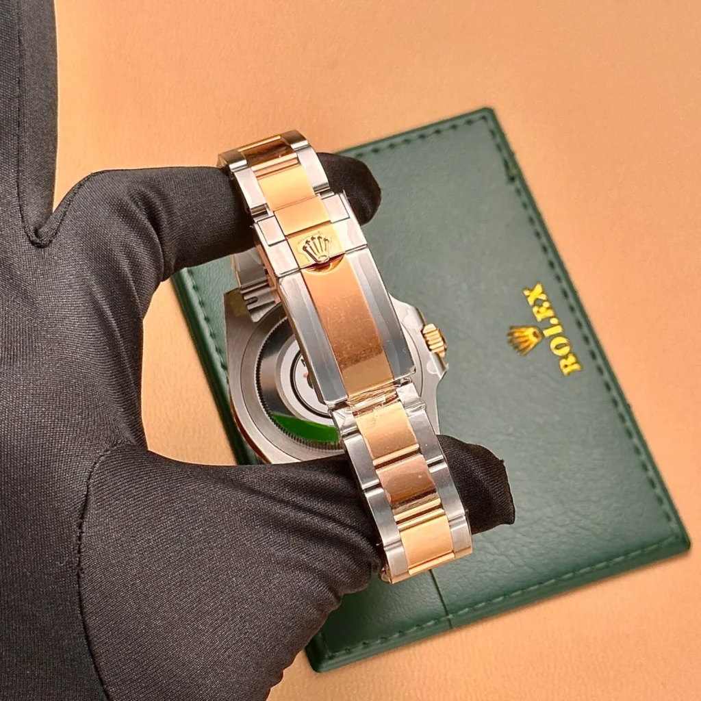 Super Clone Rolex GMT-Master II Black Dial 126711CHNR Root Beer — movement / caseback view
