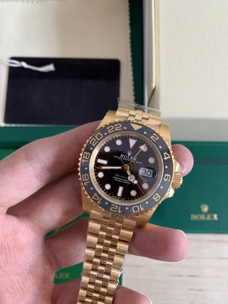 Super Clone Rolex GMT-Master II Black Dial 126718GRNR — dial close-up