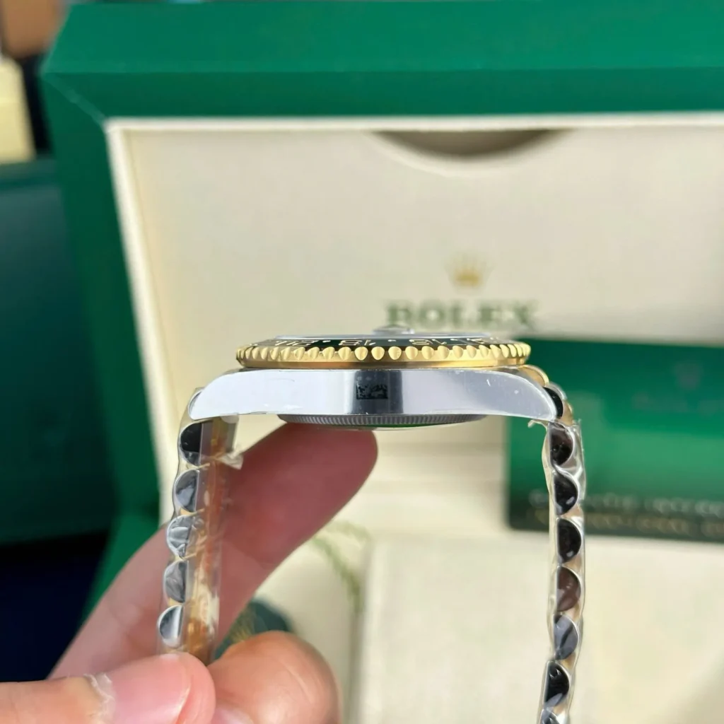 Super Clone Rolex GMT-Master II Black Dial “Zombie” 126713GRNR — view 10