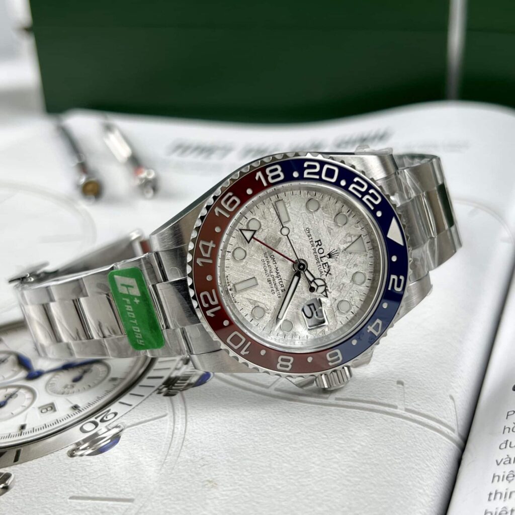 Super Clone Rolex GMT-Master II Meteorite Dial 126719BLRO “Superman” Oyster — bracelet detail