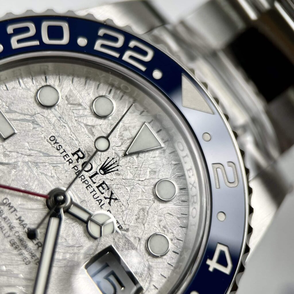 Super Clone Rolex GMT-Master II Meteorite Dial 126719BLRO “Superman” Oyster — clasp and links