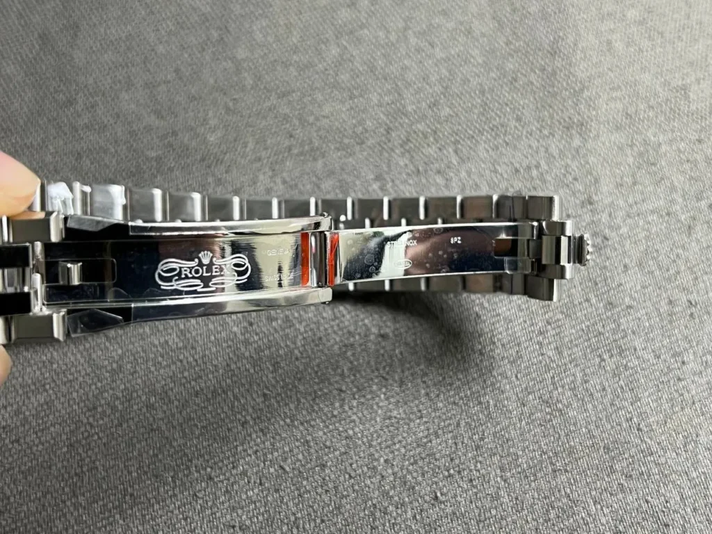 Super Clone Rolex Land-Dweller 36 mm Stainless Steel (2025) — clasp and links