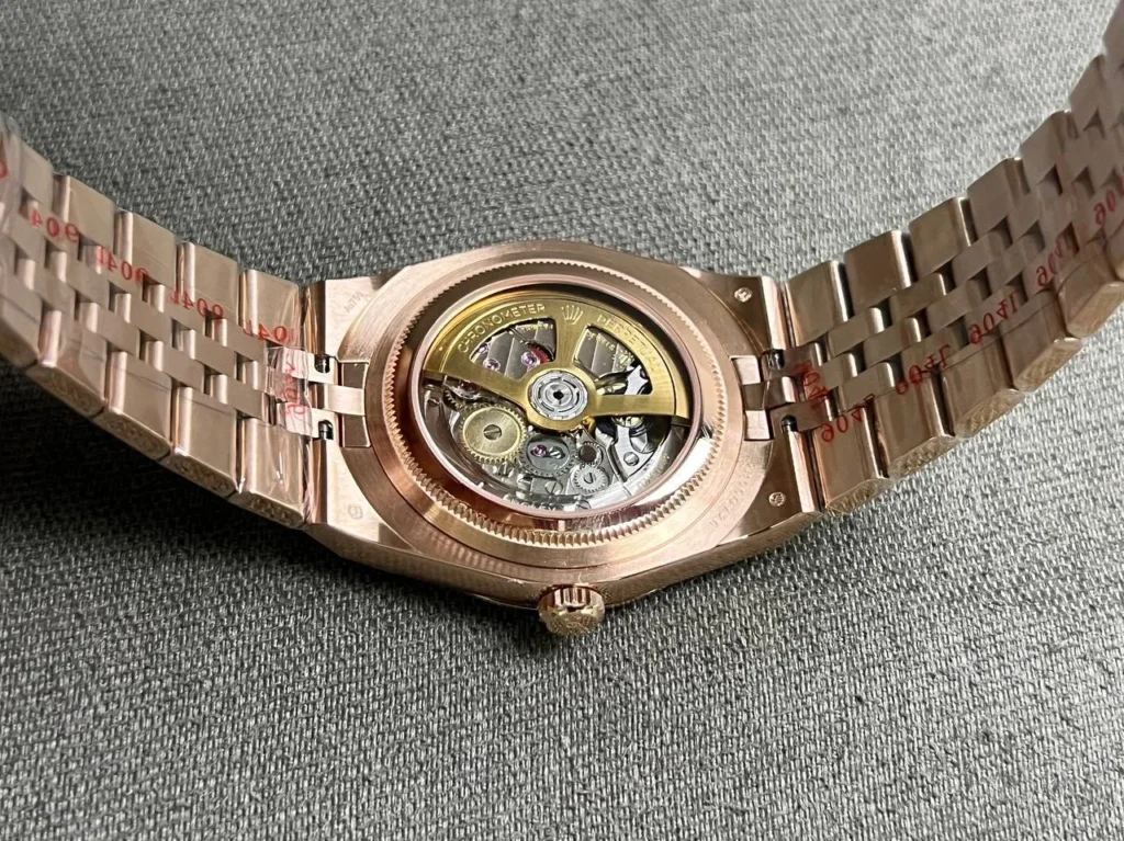 Super Clone Rolex Land-Dweller 40 mm Everose gold (2025) — view 11