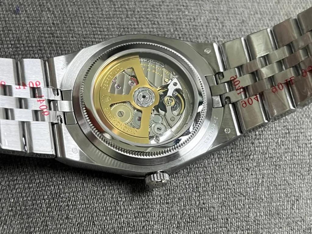 Super Clone Rolex Land-Dweller 40 mm Ice Blue Dial (2025) — movement / caseback view
