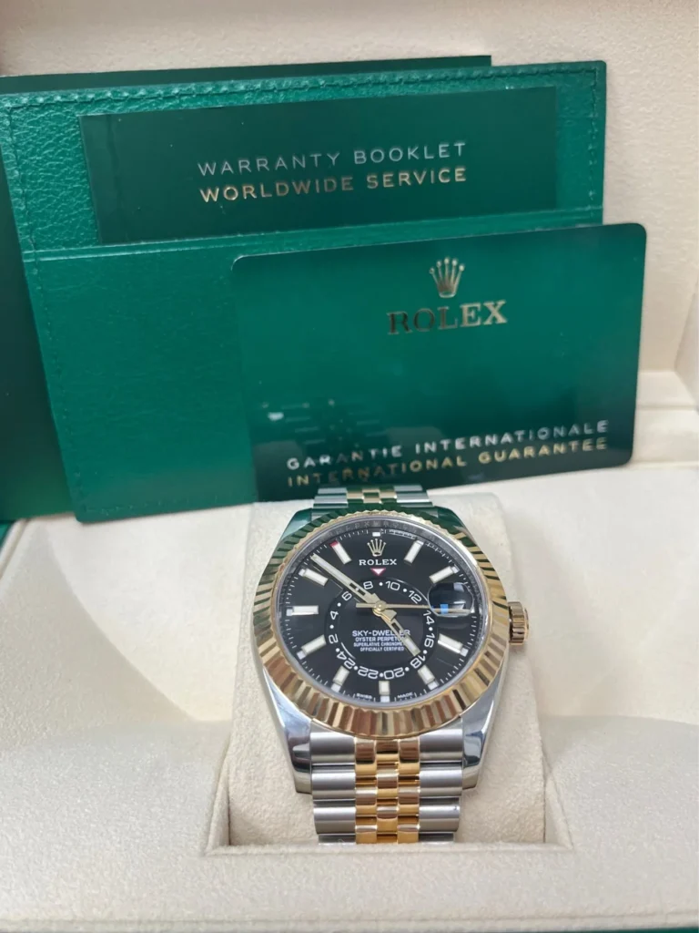 Super Clone Rolex Sky-Dweller Bright black Dial 336933 Jubilee — case and bezel