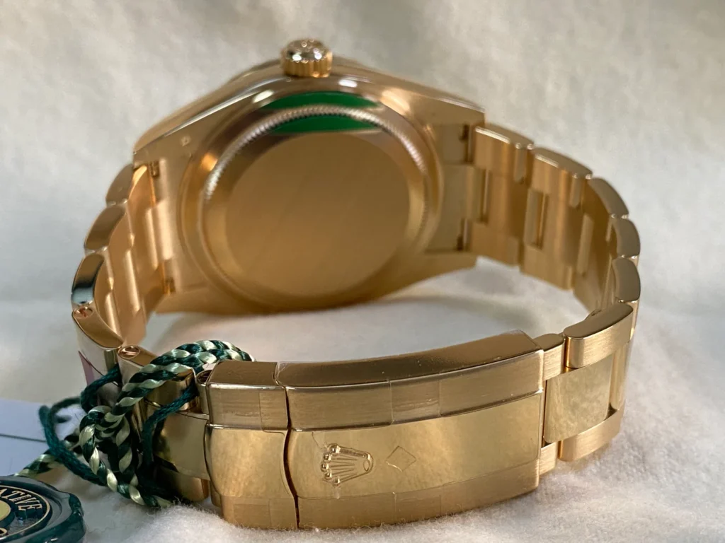 Super Clone Rolex Sky-Dweller Champagne Dial 336938 — bracelet detail