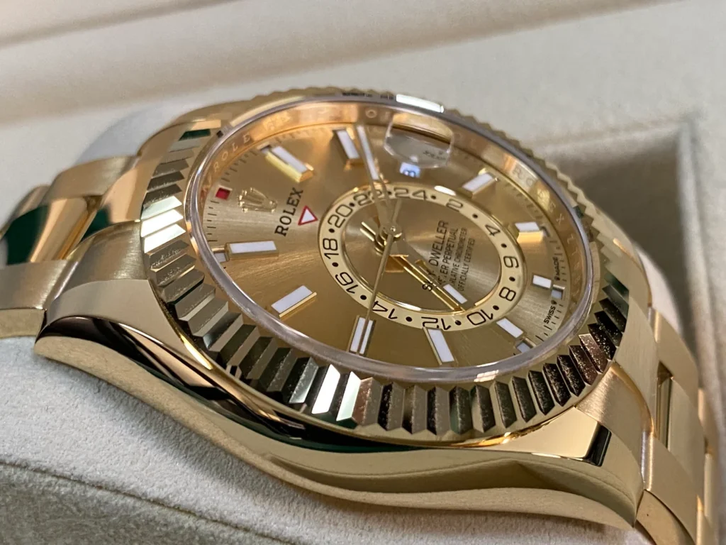 Super Clone Rolex Sky-Dweller Champagne Dial 336938 — side profile