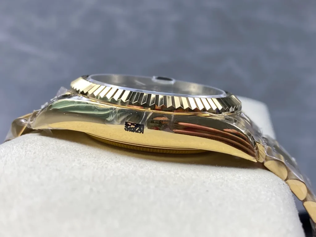 Super Clone Rolex Sky-Dweller Green Dial 336938 (Jubilee) — side profile
