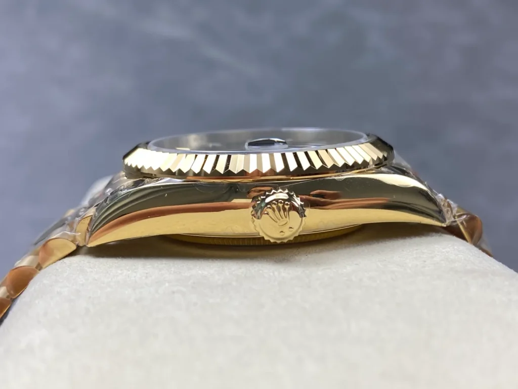 Super Clone Rolex Sky-Dweller Green Dial 336938 (Jubilee) — clasp and links