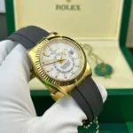 Super Clone Rolex Sky-Dweller Intense white Dial 336238 — bracelet detail