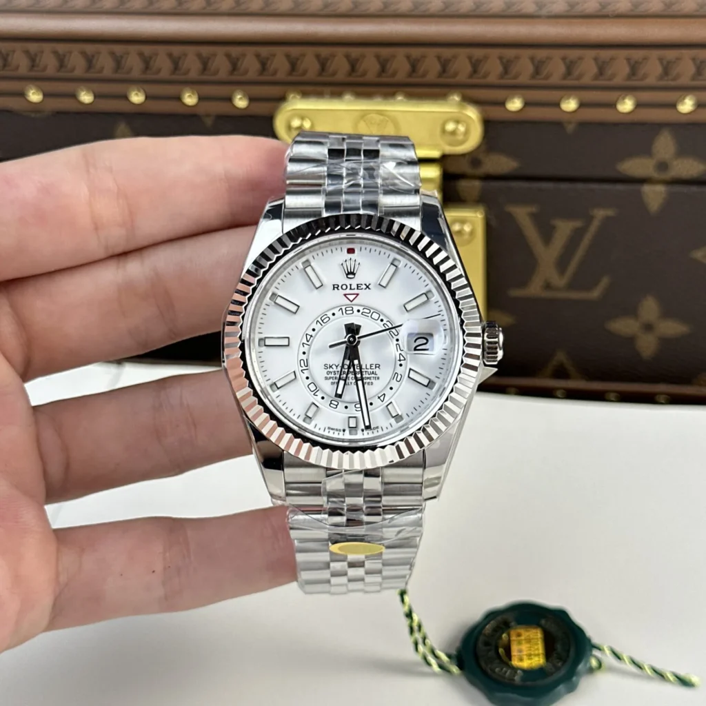 Super Clone Rolex Sky-Dweller Intense white Dial 336934 Jubilee — dial close-up