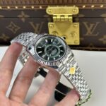 Super Clone Rolex Sky-Dweller Mint green Dial 336934 Jubilee — dial close-up