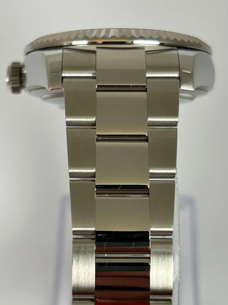 Super Clone Rolex Sky-Dweller Mint green Dial 336934 Oyster — clasp and links