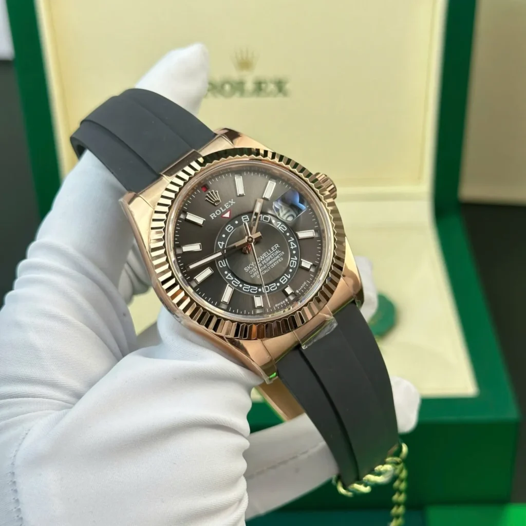 Super Clone Rolex Sky-Dweller Slate Dial 336235 — bracelet detail