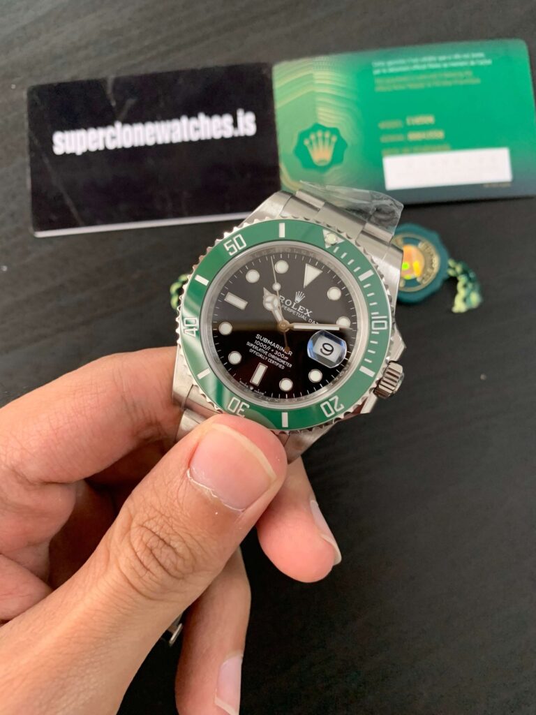 Super Clone Rolex Submariner Black Dial 126610LV “Starbucks” — clasp and links