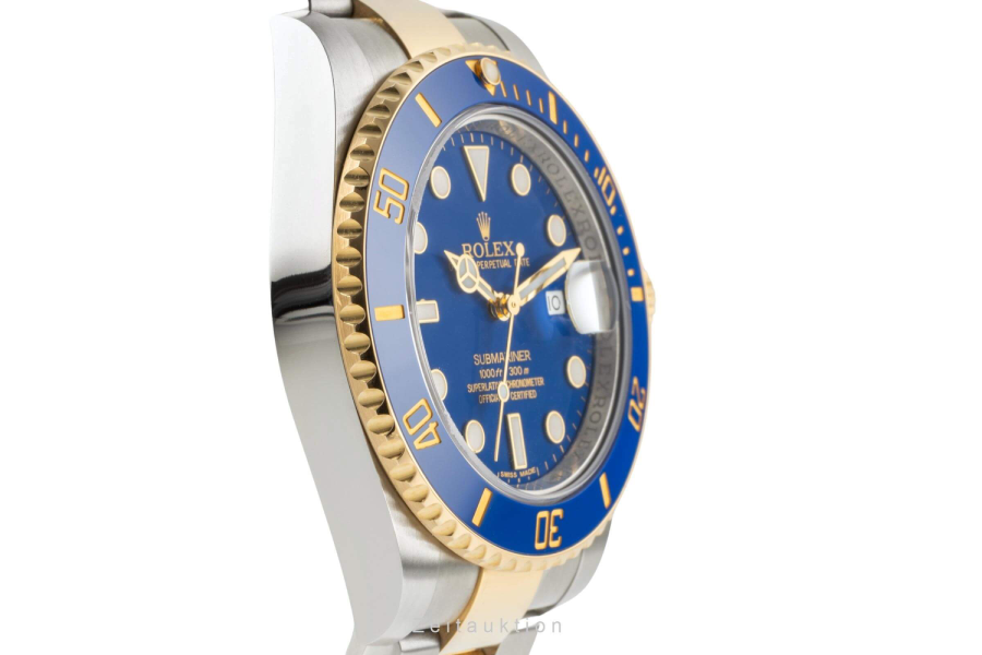 Super Clone Rolex Submariner Blue Dial 116613LB “Bluesy” — case and bezel