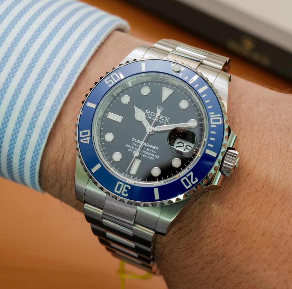 Super Clone Rolex Submariner “Cookie Monster” Black Dial 126619LB — view 9
