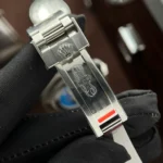 Super Clone Rolex Submariner Green Dial 116610LV “Hulk” — clasp and links