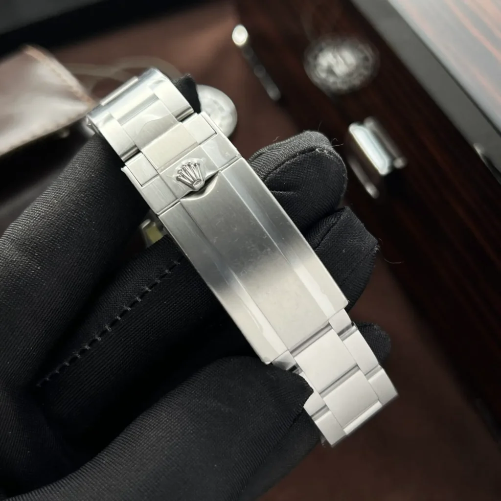 Super Clone Rolex Submariner Green Dial 116610LV “Hulk” — on leather display