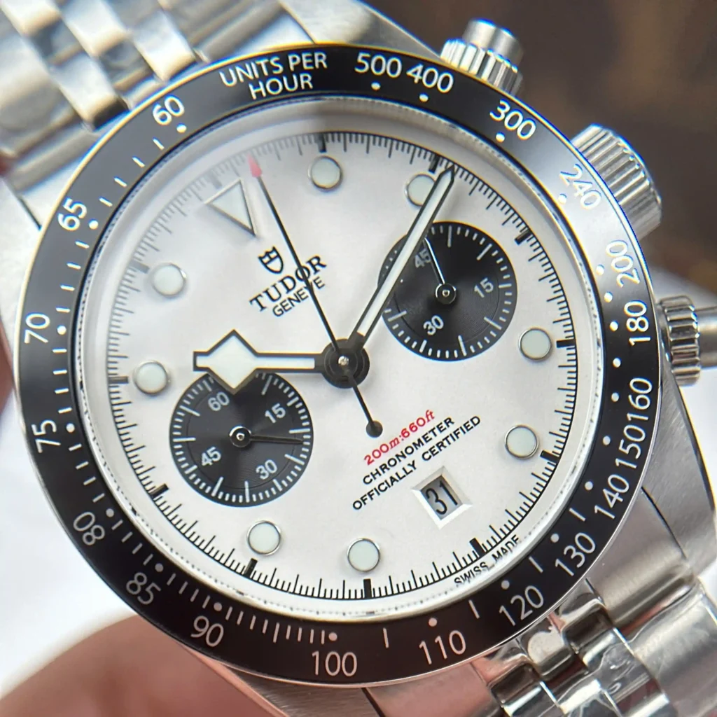 Super Clone Tudor Black Bay Chrono M79360N-0002 41mm — side profile