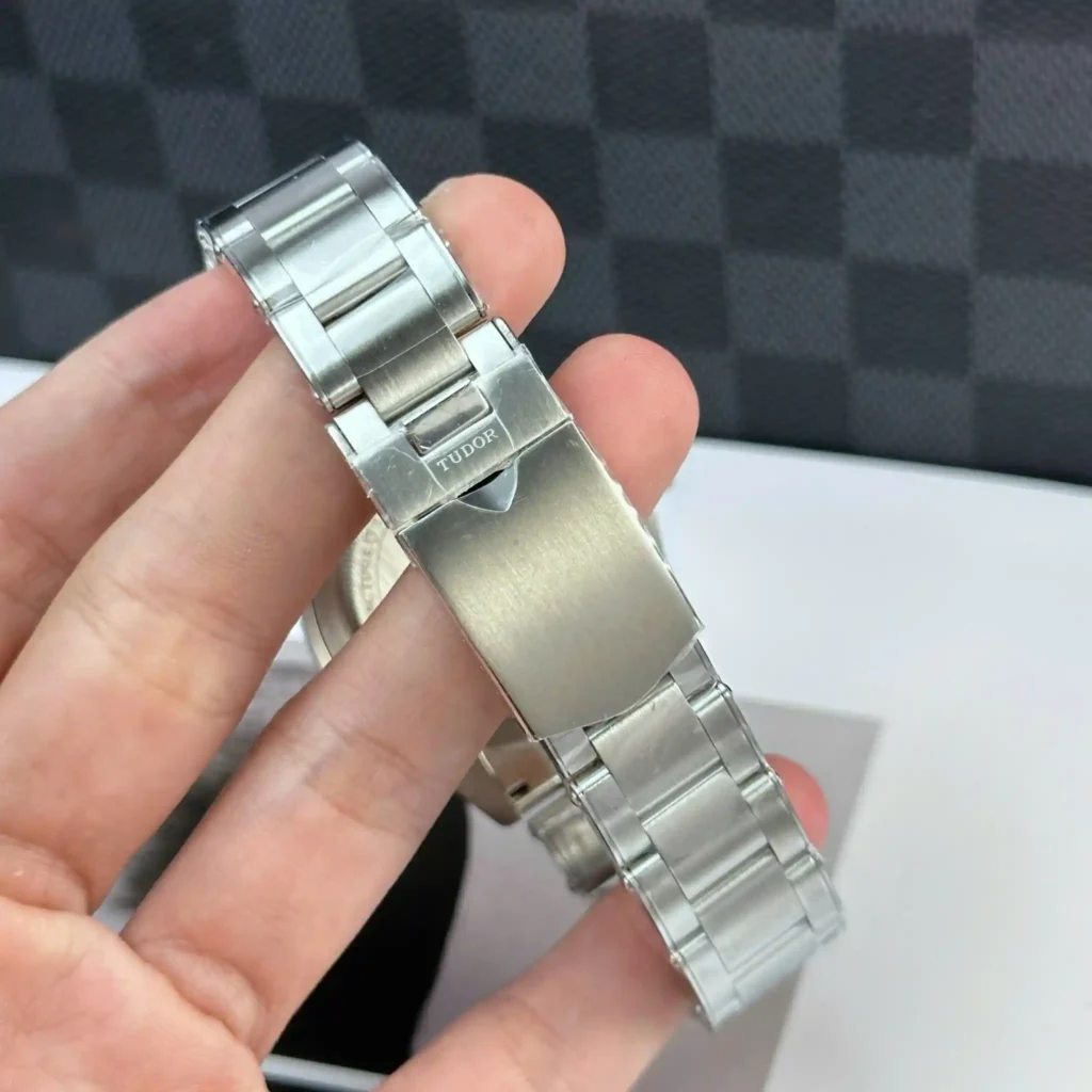 Super Clone Tudor Black Bay Fifty-Eight M79030N-0001 39mm Titanium — view 10
