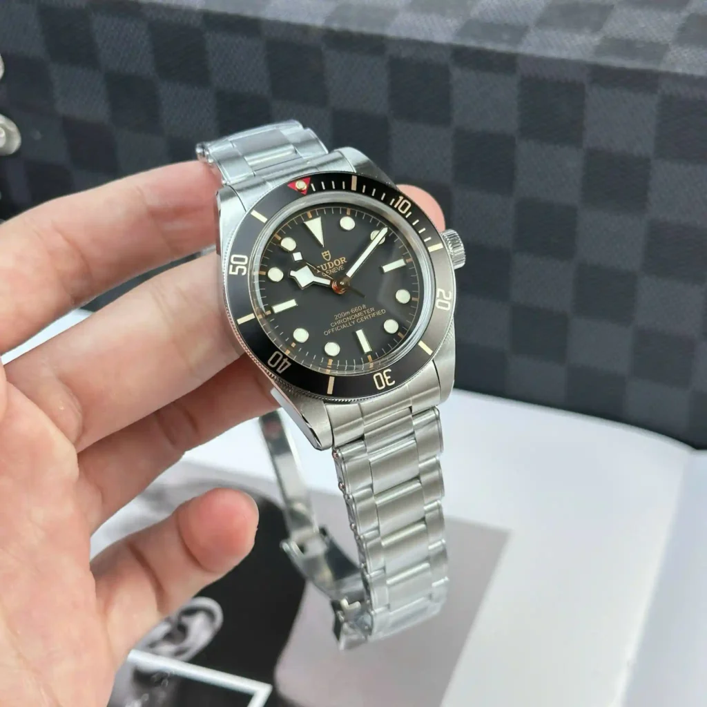 Super Clone Tudor Black Bay Fifty-Eight M79030N-0001 39mm Titanium — side profile