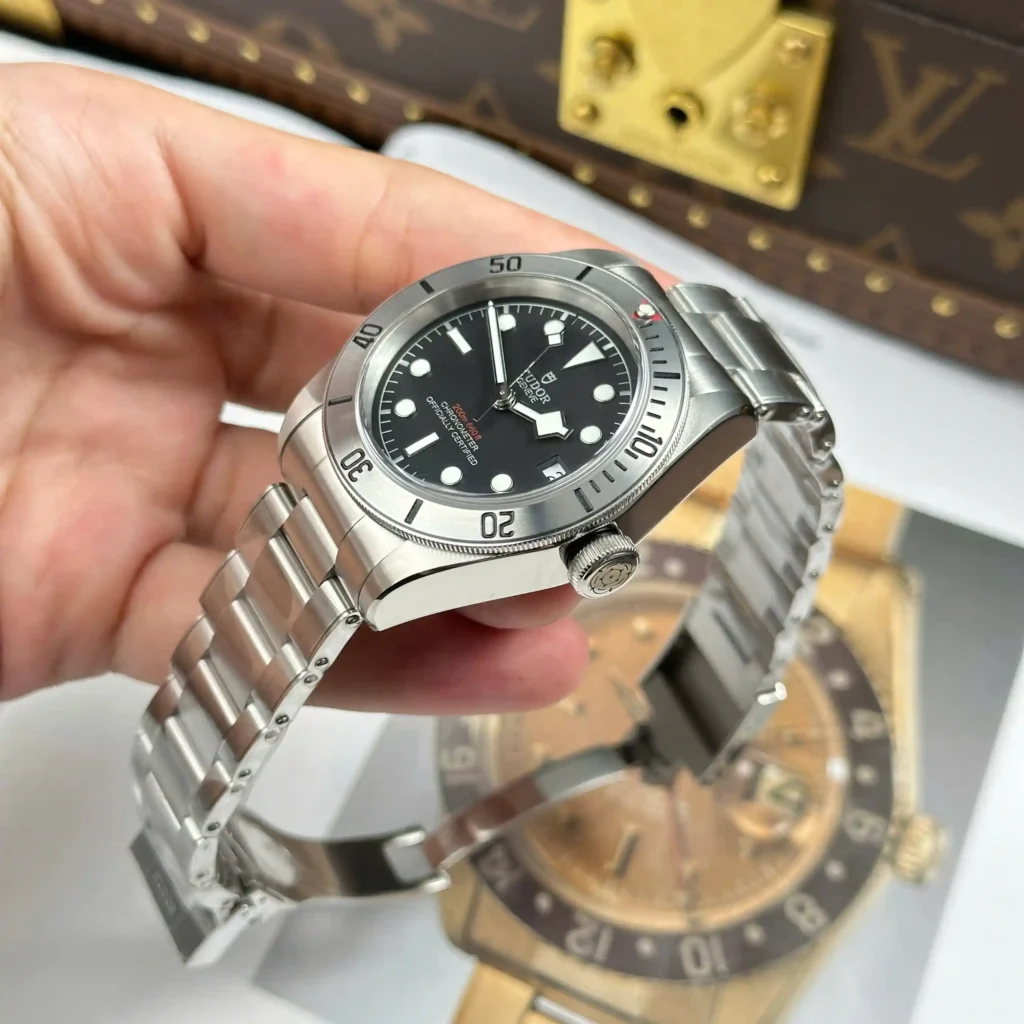 Super Clone Tudor Black Bay Steel M79730-0006 Titanium 41mm — bracelet detail