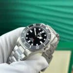 Super Clone Tudor 39mm Titanium — clasp and links