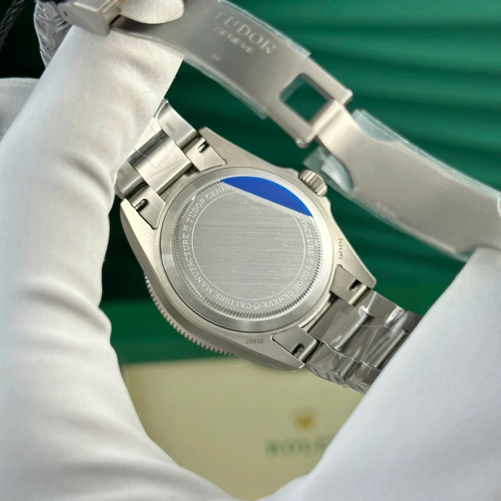 Super Clone Tudor 39mm Titanium — view 9