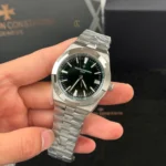 Super Clone Vacheron Constantin Overseas 4500V/110A-B483 41mm Green Dial — case and bezel