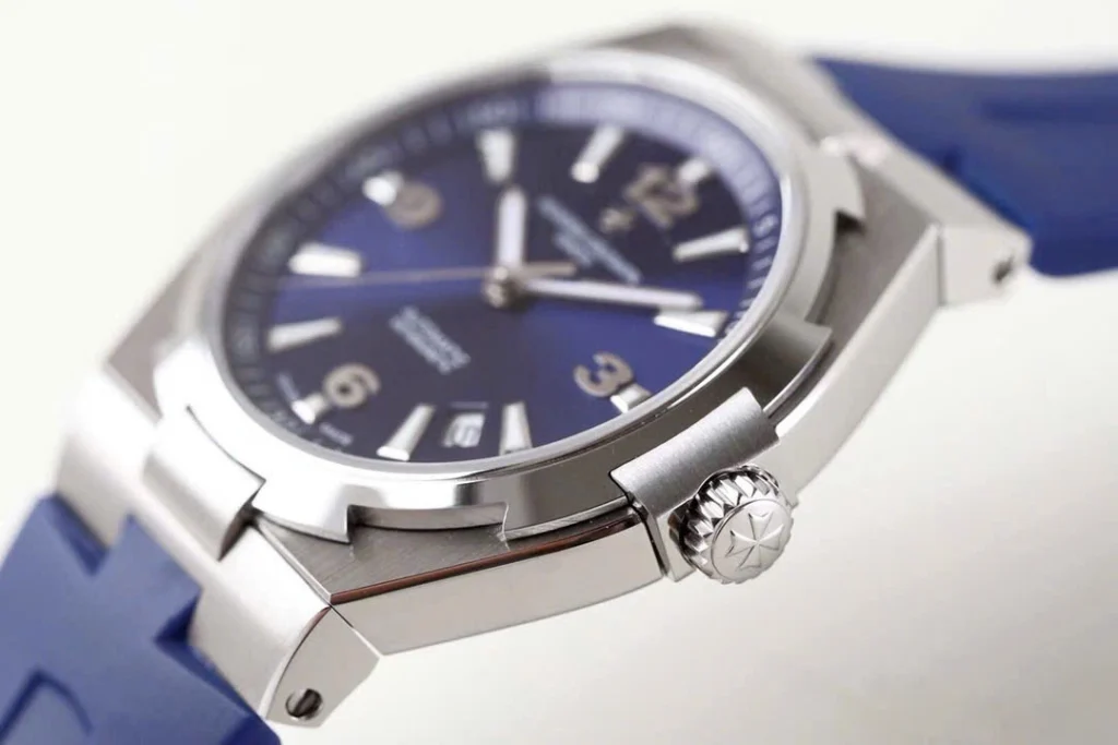 Super Clone Vacheron Constantin Overseas Blue Dial Number Roman 42mm – — clasp and links