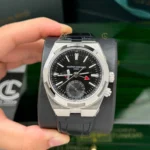 Super Clone Vacheron Constantin Overseas Dual Time 7900V 41mm Black Dial Steel — bracelet detail