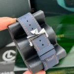 Super Clone Vacheron Constantin Overseas Dual Time 7900V 41mm Blue Dial Steel — movement / caseback view