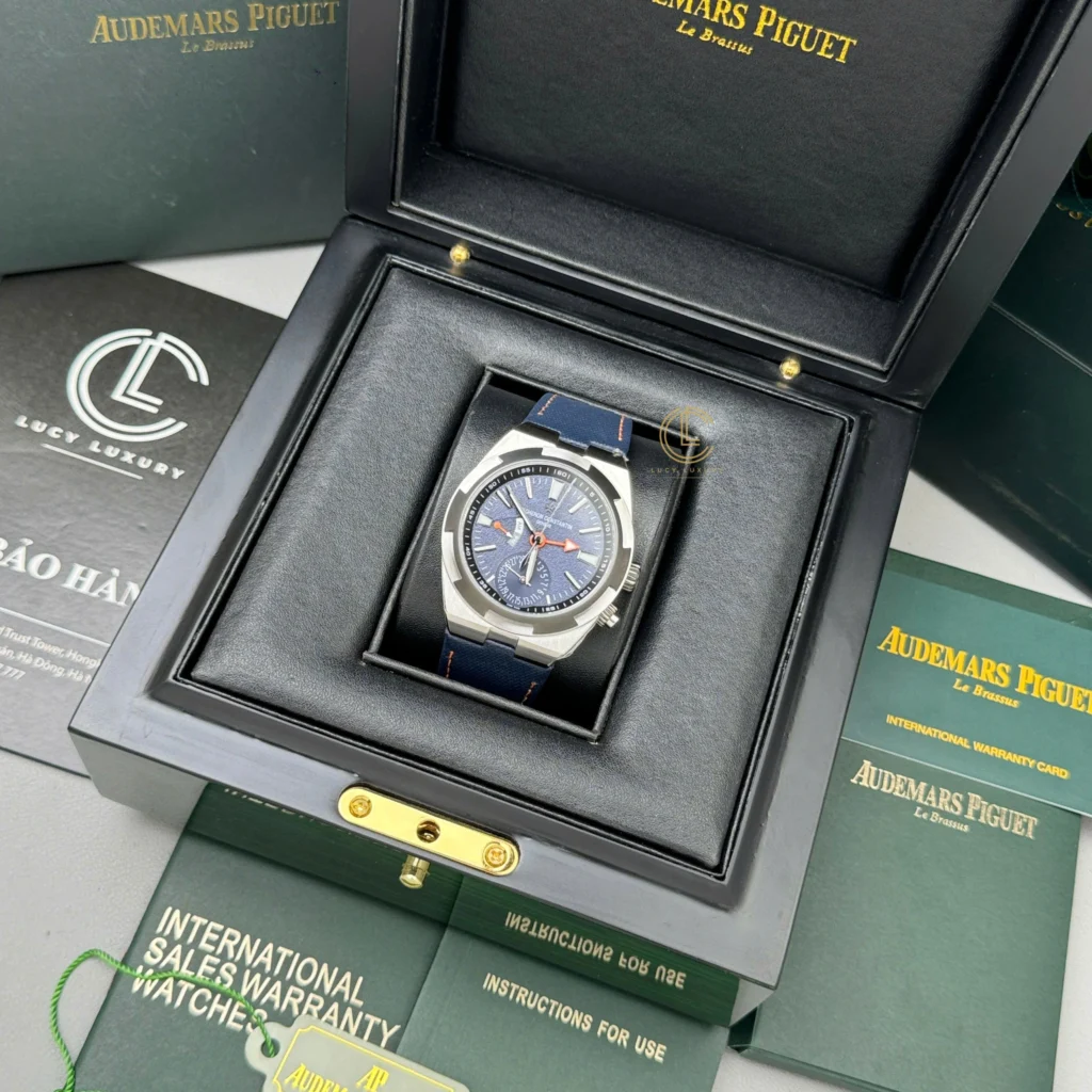 Super Clone Vacheron Constantin Overseas Dual Time 7900V 41mm Blue Dial Steel — view 9