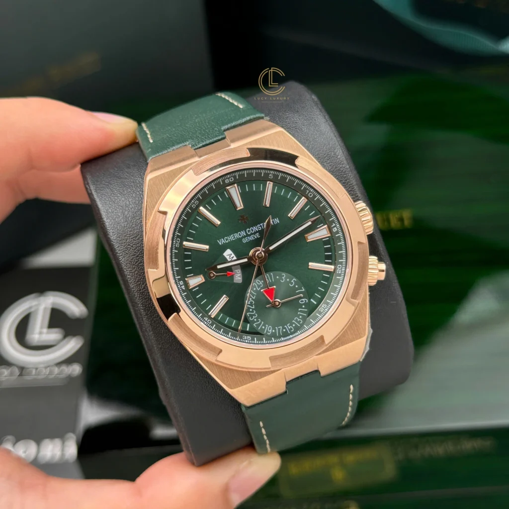 Super Clone Vacheron Constantin Overseas Dual Time 7900V 41mm Green Dial Rose Gold — side profile