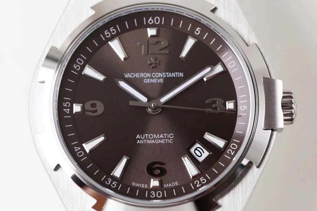 Super Clone Vacheron Constantin Overseas Gray Dial Number Roman 42mm — dial close-up