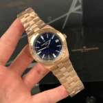 Super Clone Vacheron Constantin Overseas Rose Gold 4500V/110R-B705 41mm Blue Dial — dial close-up